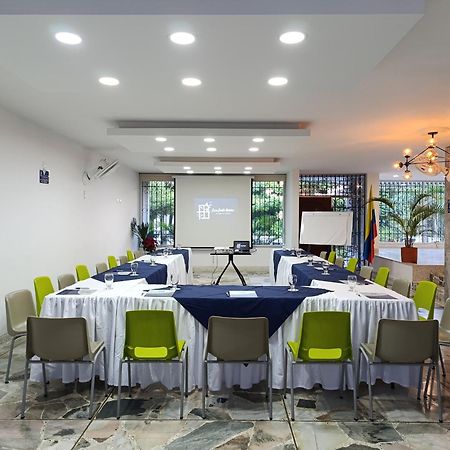 Hotel Casa Santa Monica Norte Кали Экстерьер фото