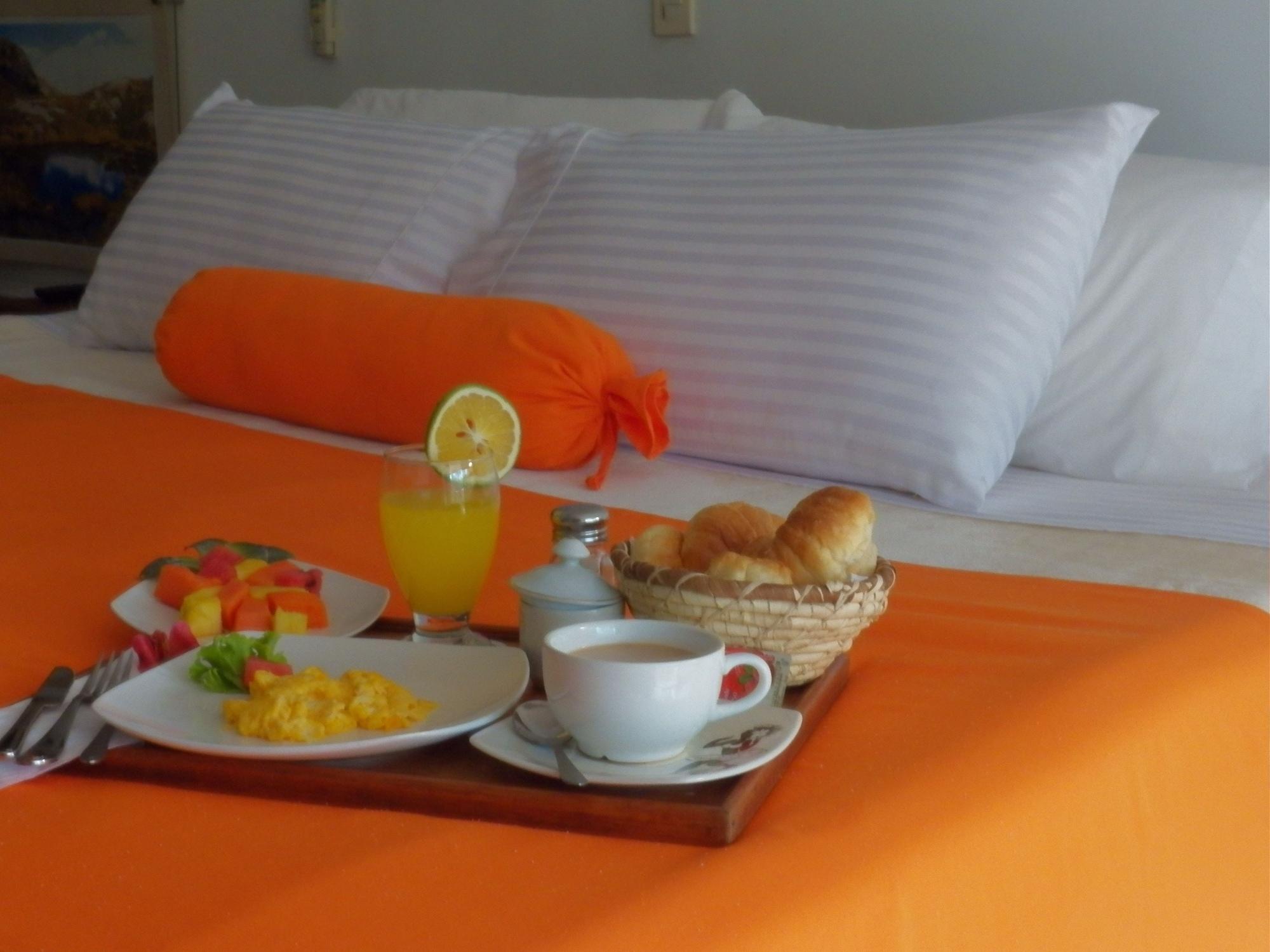 Hotel Casa Santa Monica Norte Кали Экстерьер фото