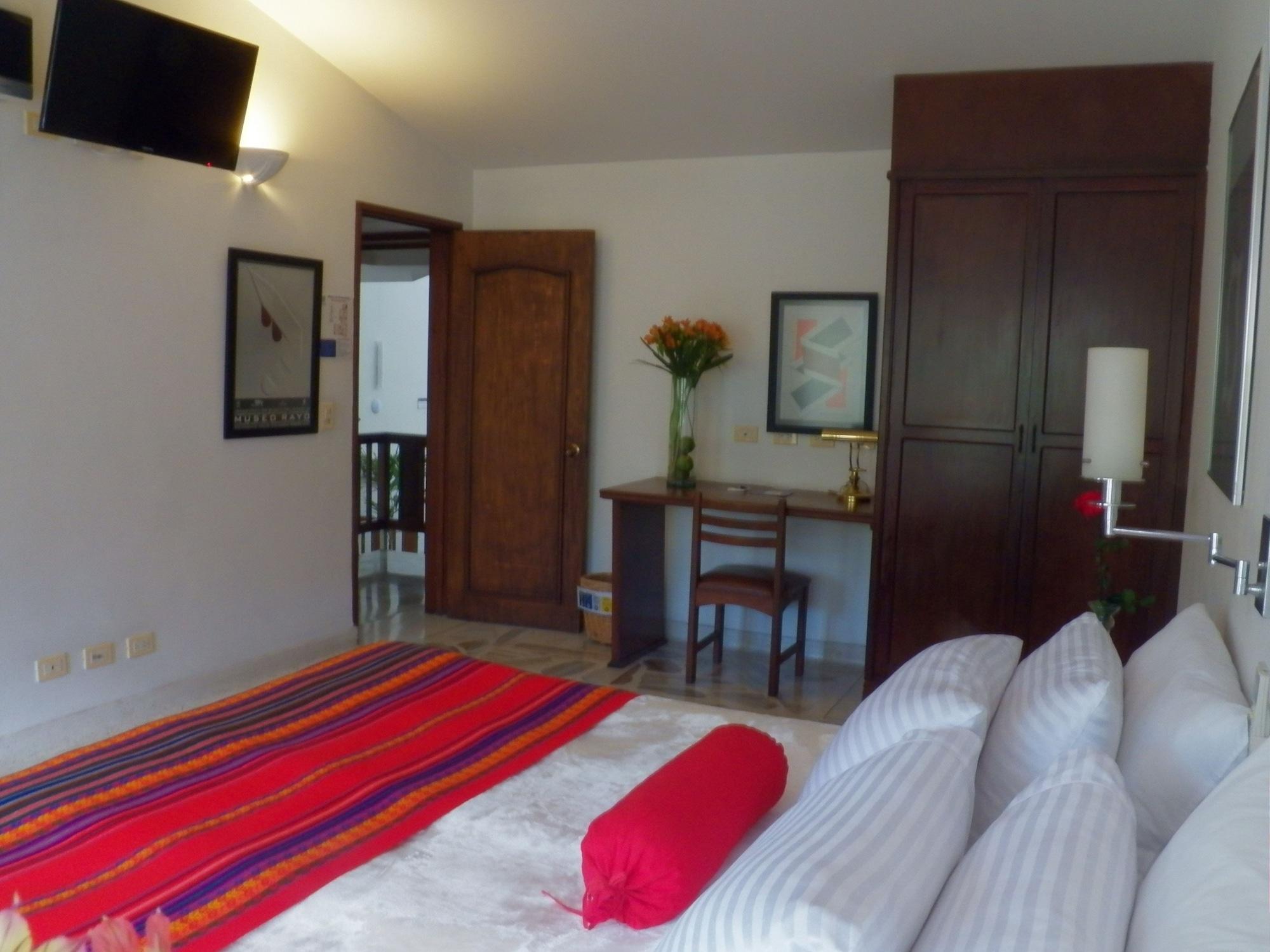 Hotel Casa Santa Monica Norte Кали Экстерьер фото