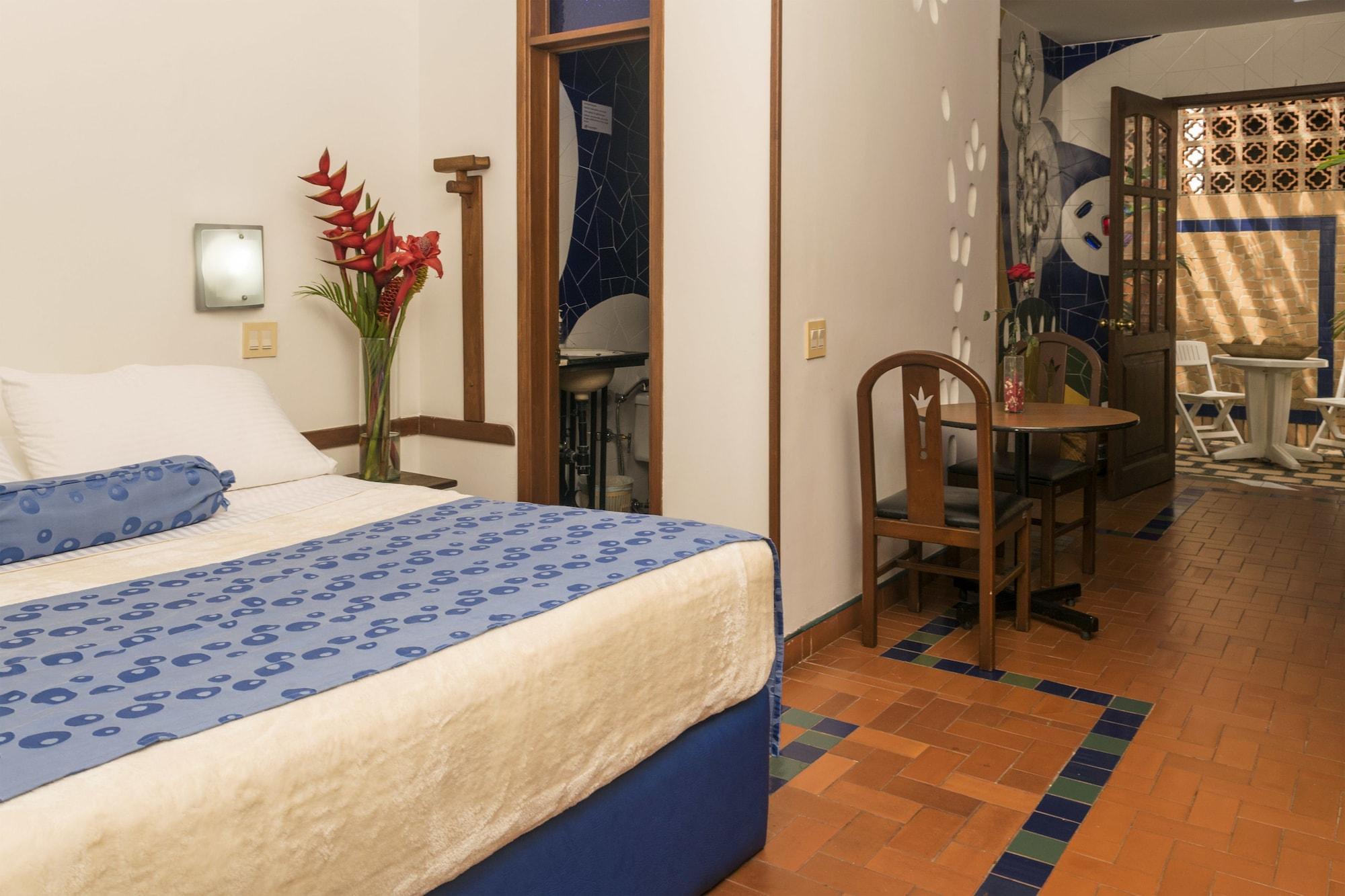 Hotel Casa Santa Monica Norte Кали Экстерьер фото